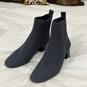 Everlane Glove Boot, slate grey, size 8